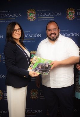 Firma del convenio entre FePA y el Departamento de Educación de Puerto Rico