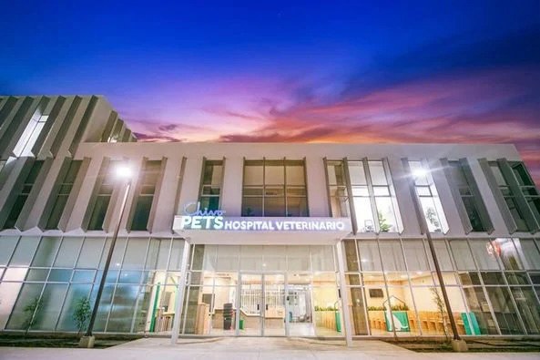 Hospital veterinario público Chivo Pets en El Salvador